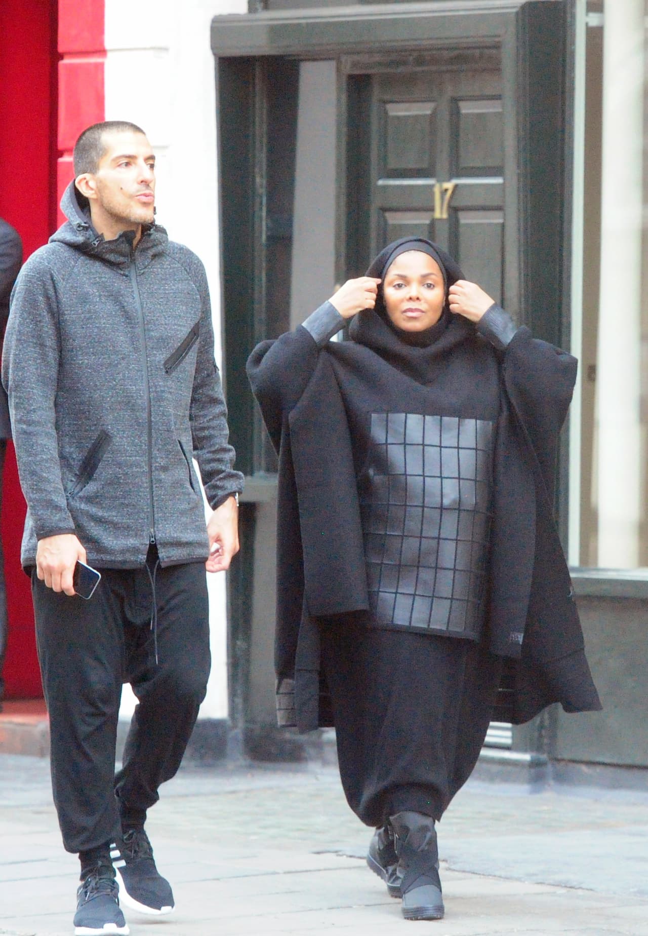 Así que la cantante podría recibir a la cigüeña en diciembre o enero.