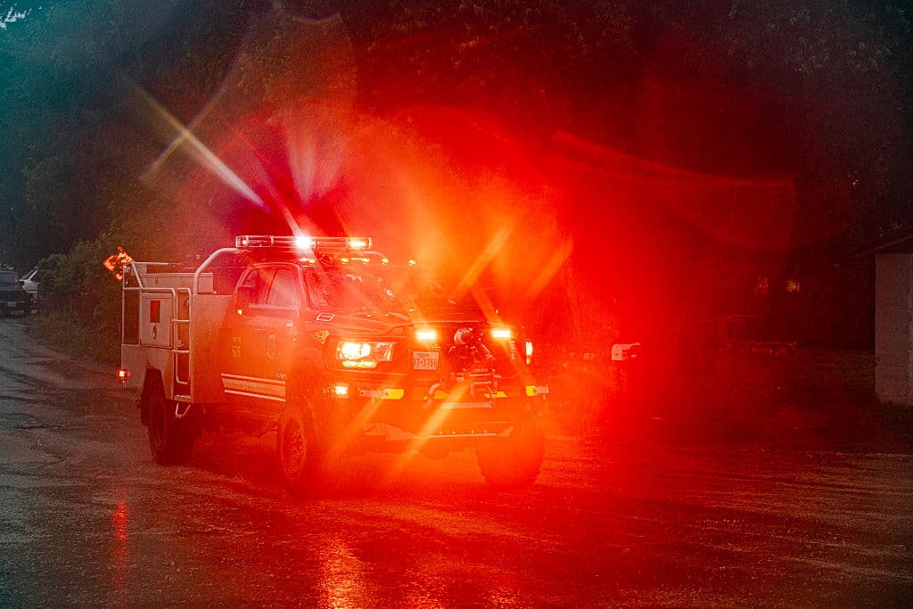 <b>Brian Lochte, portavoz del Departamento de Bomberos de Ingram</b>, declaró que 
<b><a href="https://www.univision.com/local/san-antonio-kwex/por-primera-vez-suspenden-la-busqueda-de-mas-de-170-desaparecidos-en-el-centro-de-texas" target="_blank">los esfuerzos de búsqueda y rescate en la zona se suspendieron por primera vez</a></b> y 
<b>se reanudarán el lunes, 14 de julio</b>, dependiendo del flujo del río Guadalupe.