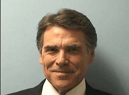 Foto policial del exgobernador de Texas, Rick Perry.