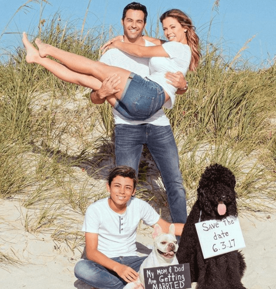 De acuerdo con una publicación de People en Español, Ximena Duque declaró: "Yo dije que quería que mi hijo tuviera un ejemplo maravilloso de sus padres, que entendiera que a pesar de no haber sido el uno para el otro amorosamente, pues sí somos el uno para el otro como amigos", refiriéndose así a su relación con Christian Carabias.