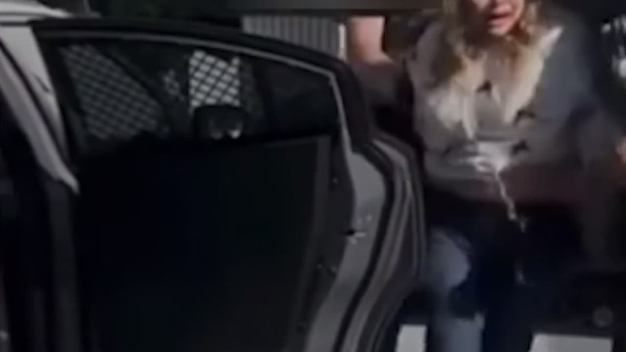 Indignación en Downey tras detención de madre por ICE afuera de corte migratoria