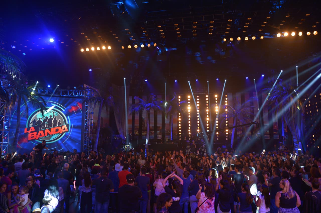 We all love CNCO! Eric, Zabdiel, Christopher, Joel y Richard cantaron sus éxitos "Tan fácil" y "Quisiera", si te perdiste la presentación
<a href="http://www.univision.com/shows/la-banda/cnco-regreso-a-la-banda-y-canto-tan-facil-y-quisiera-video" target="_blank"><b>aquí </b></a>la puedes ver una y otra vez.