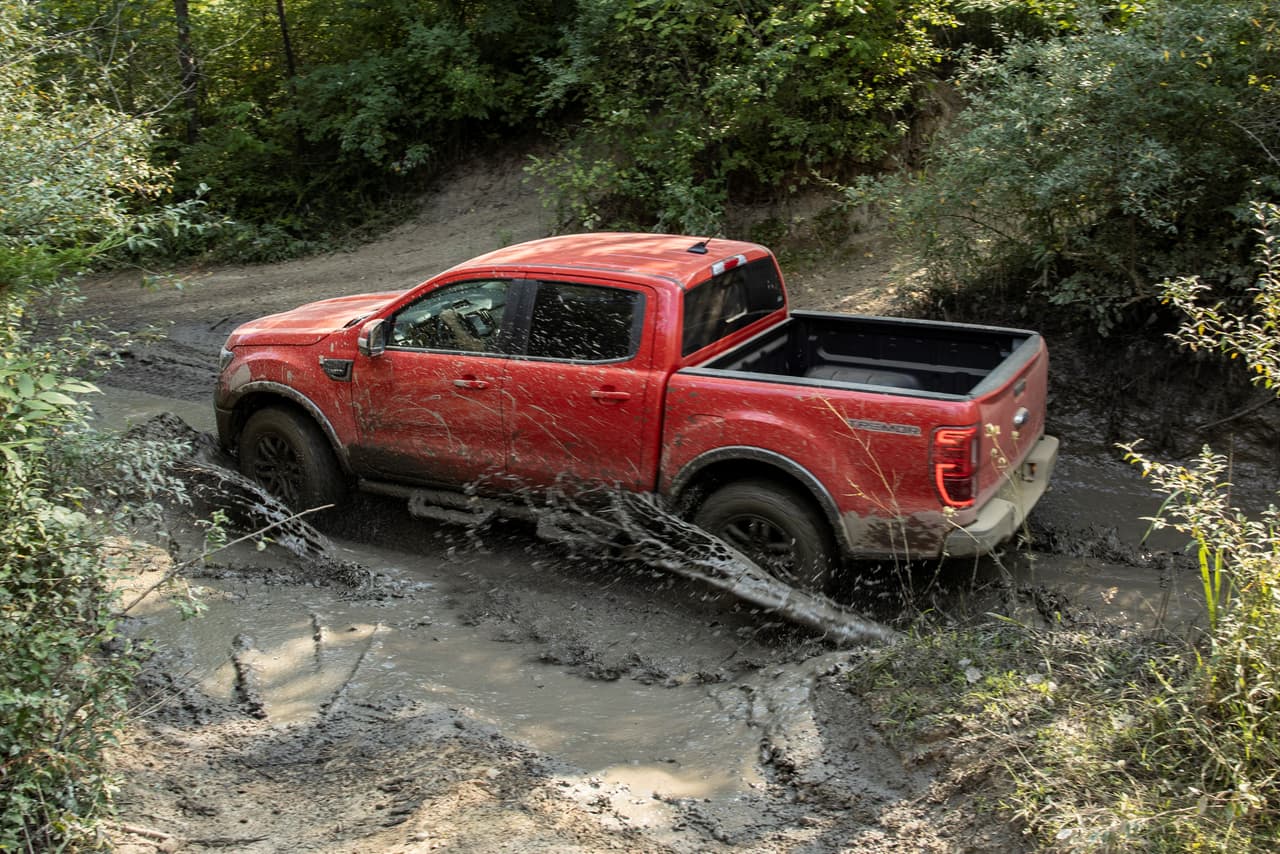 La Ford Ranger Tremor 2021 monta un motor 4 cilindros de 2.3 litros EcoBoost con la capacidad de generar 270 caballos de fuerza y 310 lb-pie de torque.