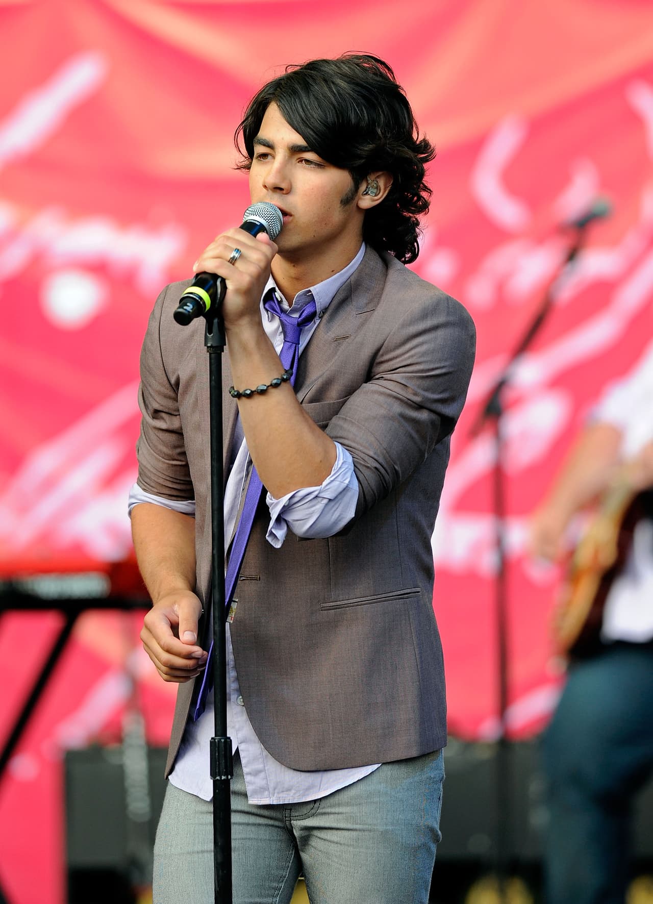 En octubre de 2013, se dio a conocer que los Jonas Brothers se separaban oficialmente.