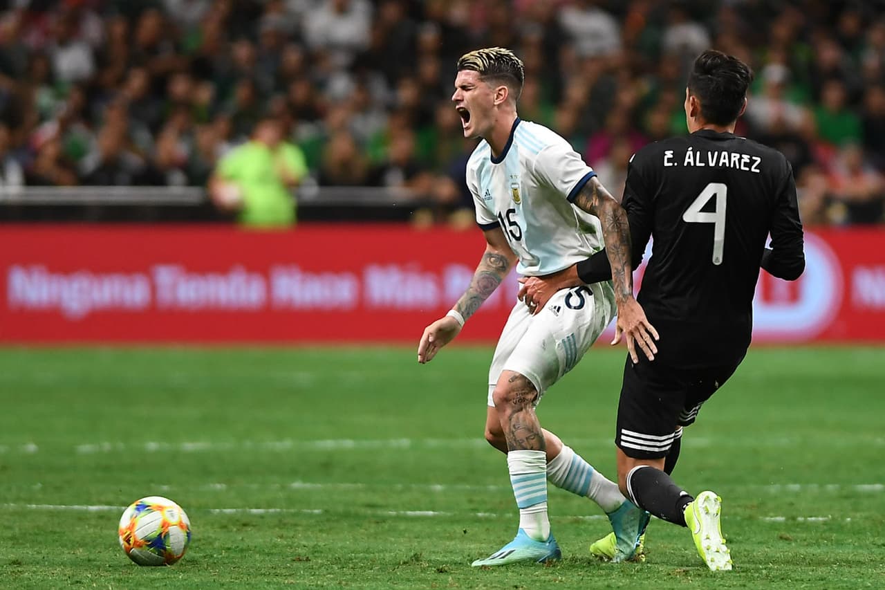 Desde los primeros minutos fue un encuentro ríspido.