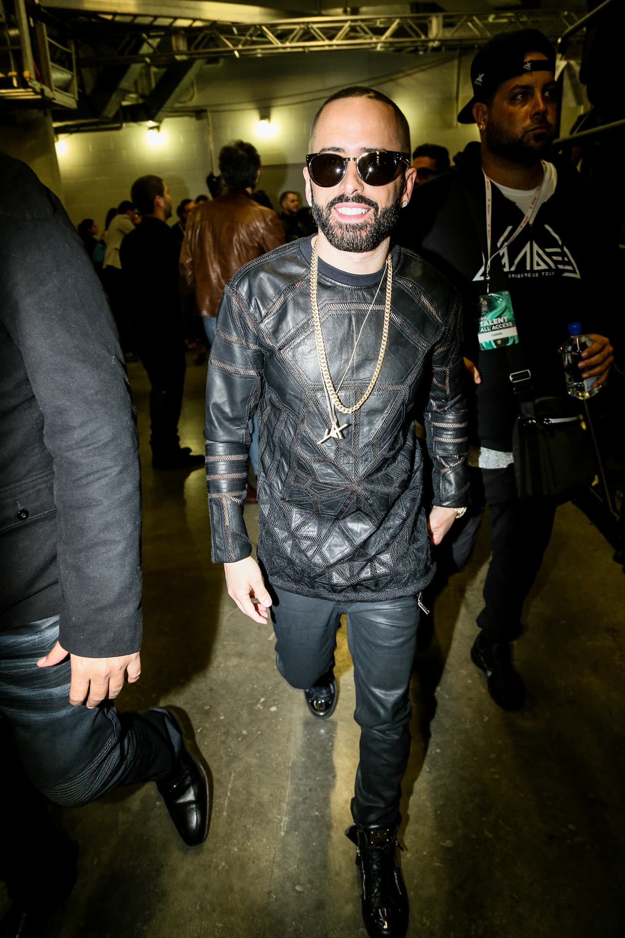 Una cosa fue lo que viste en televisión y otra lo que te perdiste. Pero, relax! Nuestro lente te trae el detrás de cámaras de la esta entrega de Premio Lo Nuestro.