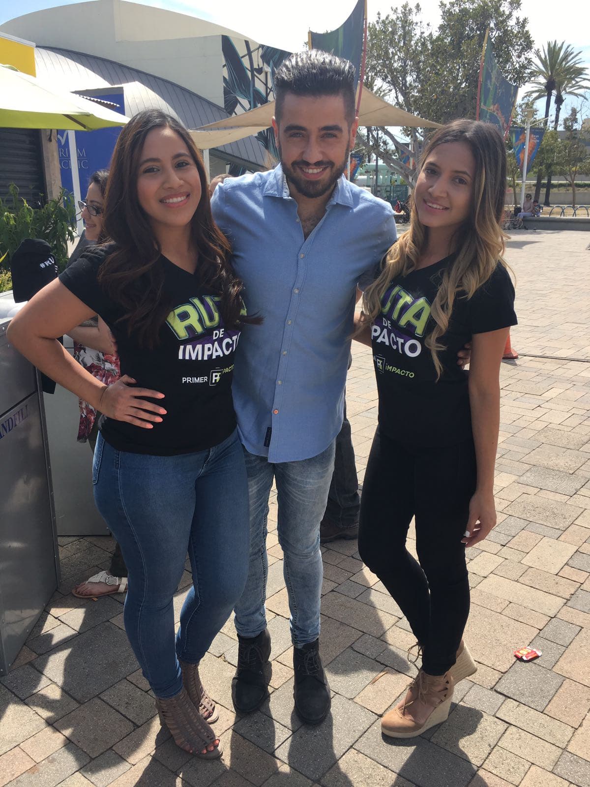 Estas hermanas se tomaron muchas fotos con Borja.