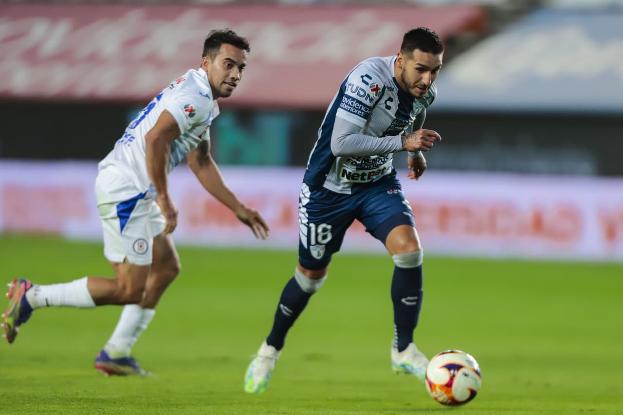 La Máquina logra conseguir sus primeros tres puntos del torneo luego de vencer 0-1 a Pachuca con gol de Juan Escobar.