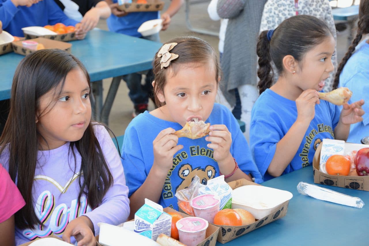 La nueva regla de ‘carga pública’ intimida y preocupa a los inmigrantes