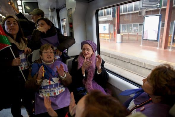 La marcha pasó por el Ministerio de Sanidad, Servicios Sociales e Igualdad.