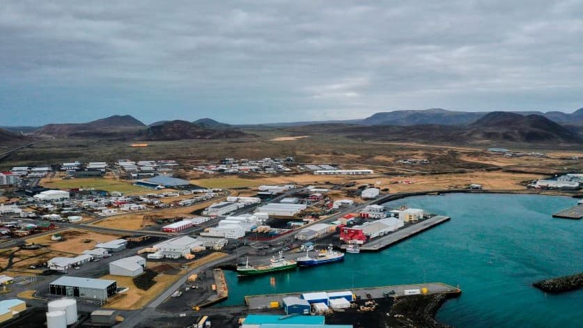 La misteriosa serie de terremotos que llevó a Islandia a declarar emergencia por la posible erupción de un volcán