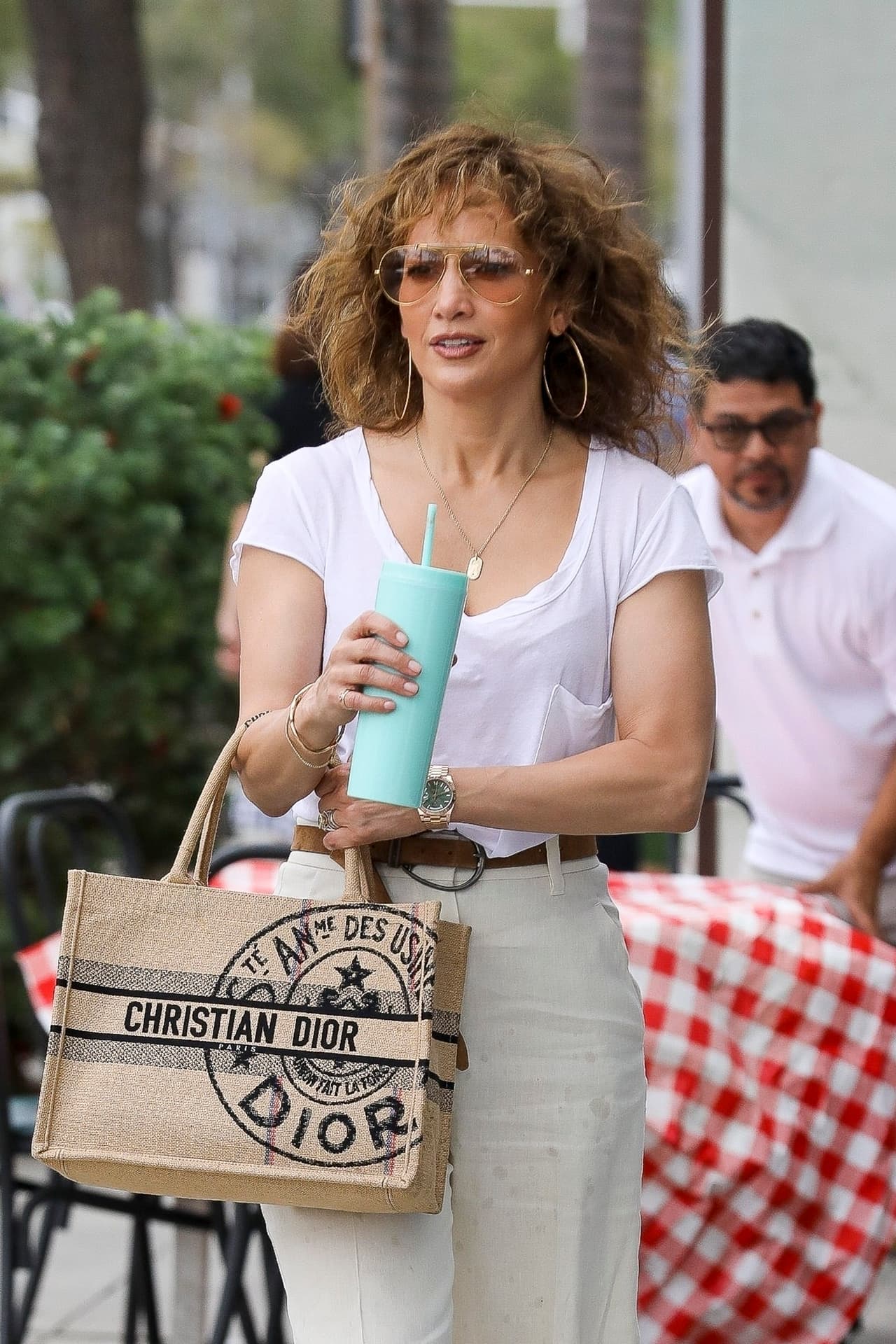 Con ella paseó dejándose ver con este nuevo look en el cabello.
<br>