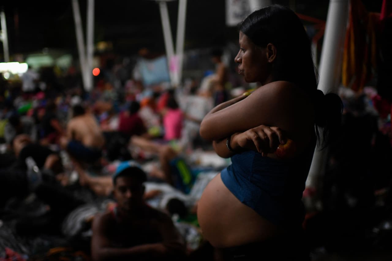 <b>Las niñas y niños</b> representan el 30% de la población mundial, pero son 
<b>el 41% del total de la población desplazada</b> por la fuerza.