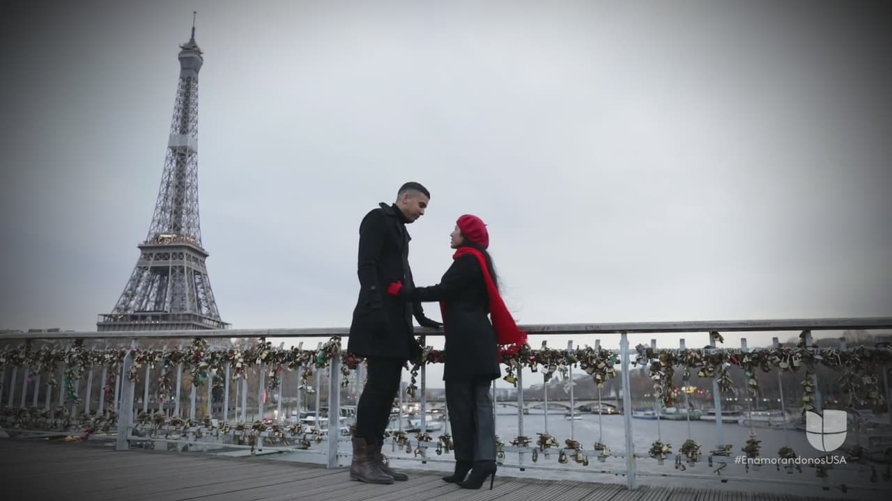 Para dejar una prueba de su visita, aprovecharon su paso por el 'puente del amor' para dejar su candado, como marca la tradición en dicha ciudad europea.