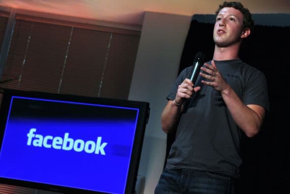 Para Josh Bernoff, analista de Forrester Research, la entrada en Bolsa servirá no tanto para recaudar fondos- hace dos semanas el sitio de Internet Gawker estimaba en $3,500 millones la liquidez de Facebook al 30 de septiembre- sino para reforzar la "respetabilidad del grupo, y compararla" a otras de los grandes del sector.