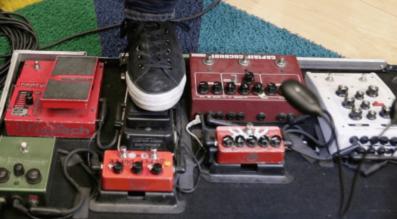 Una de las varias pedaleras con las que Molotov ya no cuenta.