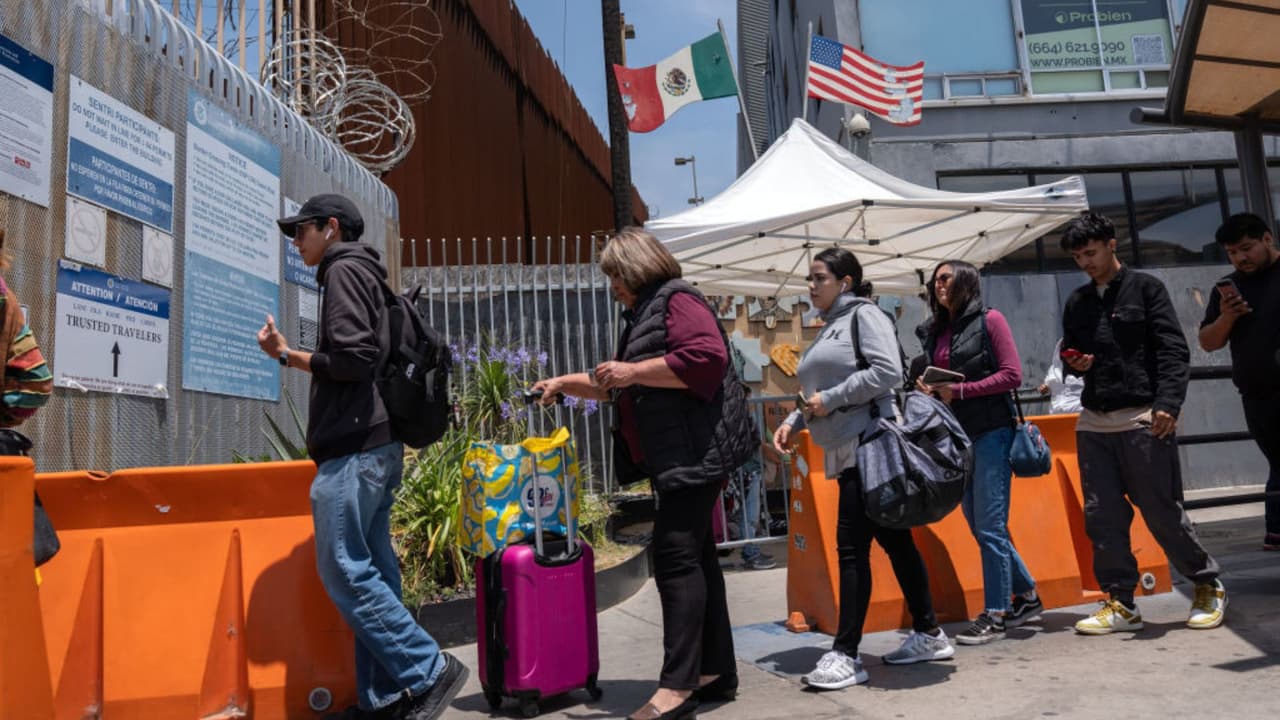 México anuncia un sistema de ayuda para migrantes ante posibles deportaciones: ¿en qué consiste y cuándo comienza?