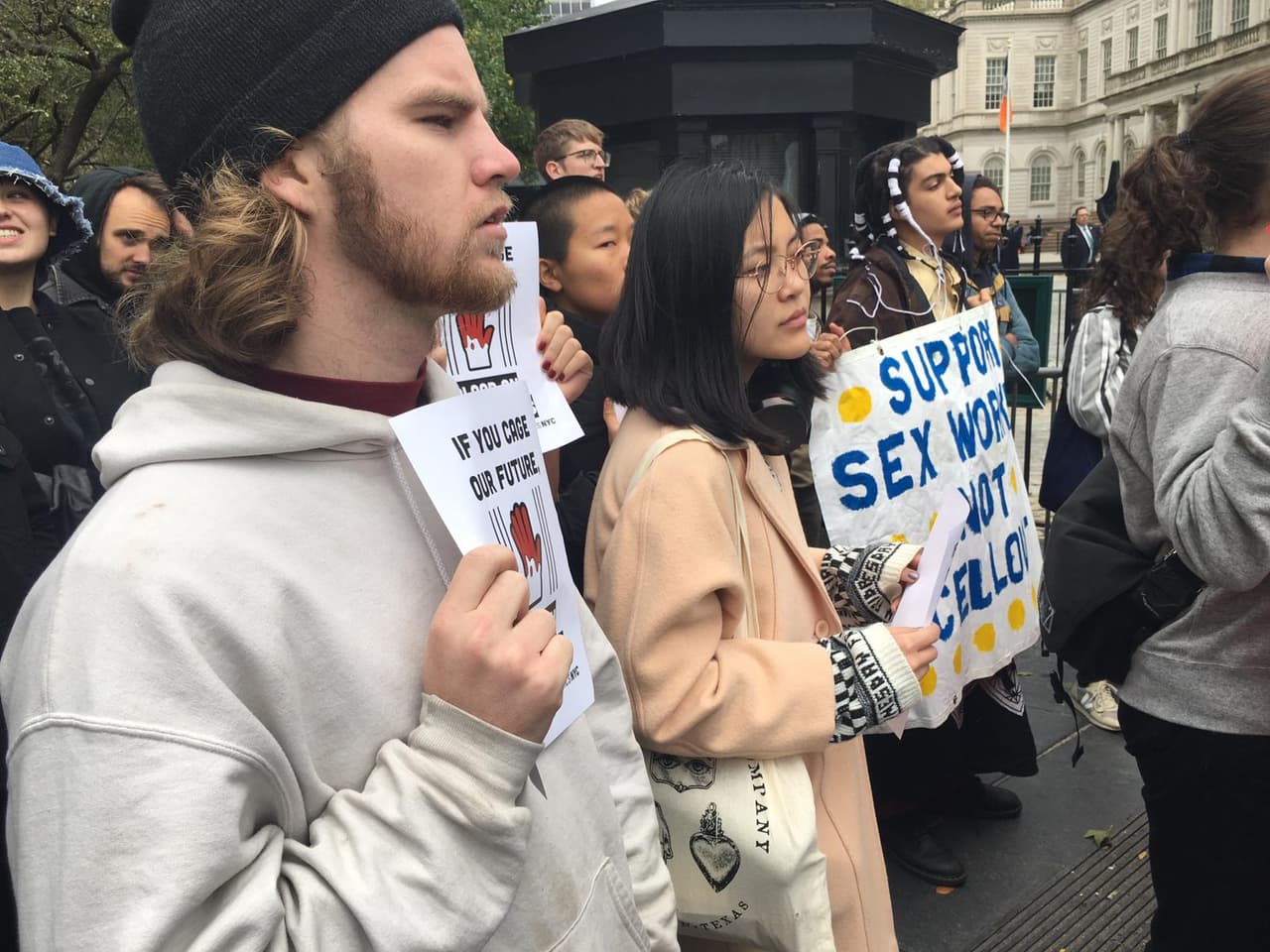 "Si encarcelan nuestro futuro, habrá sangre en sus manos".