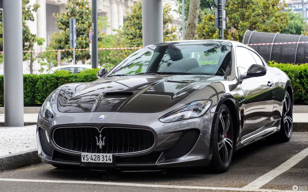 Conoce los lujosos autos de las estrellas del futbol europeo