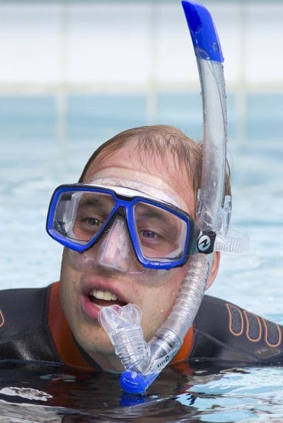 William se dio un alegre chapuzón