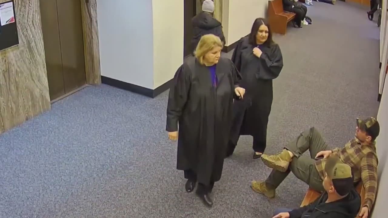 Juez multa con 5 mil dólares a exjueza de Wisconsin que ayudó a escapar a un inmigrante de ICE