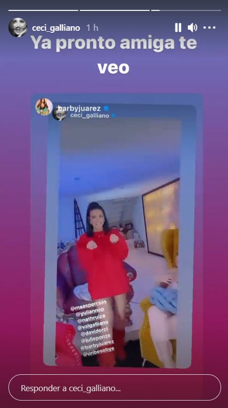 Entre sus compañeras conductoras se encuentra Mariana 'La Barby' Juárez, a quien etiquetó en la publicación y le agregó el mensaje: "Ya pronto amiga te veo".
<br>