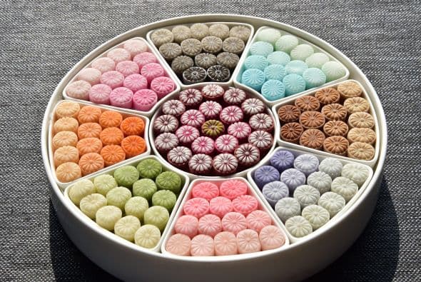 Durante la semana de la comida en Seúl, hicieron una demostración de lo elegante y coloridos que son los platillos coreanos.