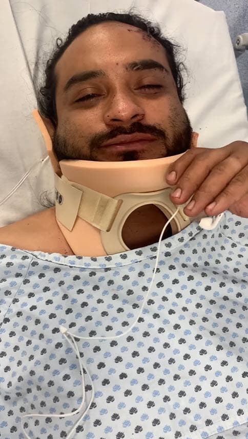 En el caso de Marcos Estrada, el percance que sufrió en Guanajuato sucedió tras dar una presentación y mientras se dirigía a su domicilio. 
<br>