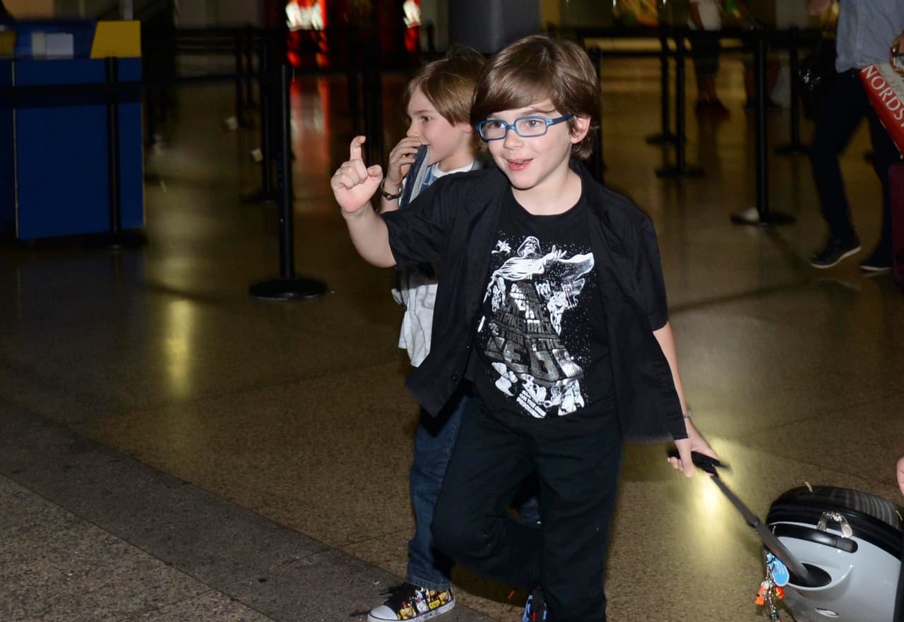 En una reciente entrevista, Ricky dijo que siempre se llevaba a sus hijos con él.