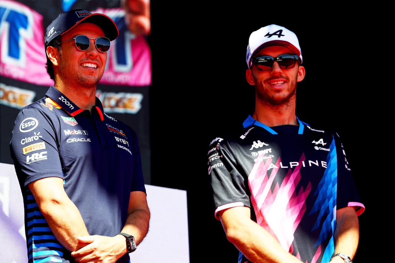 Escudería lanza playera para el GP de México que hace recordar al Tri