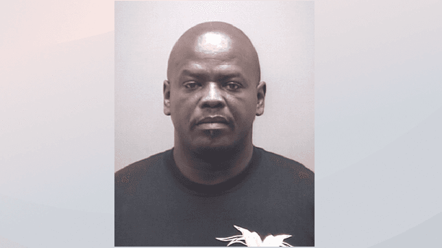 Curtis Ray Shaw
<br>2547 US 70, Mebane NC
<br>Tráfico de Cocaína y conspiración de tráfico de cocaína
<br>Fianza: $80,000
<br>