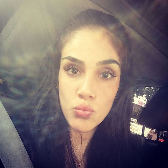 ¡Fiu, fiu! ¡Ahh! Pero no es la única actriz que luce bella sin maquillaje.