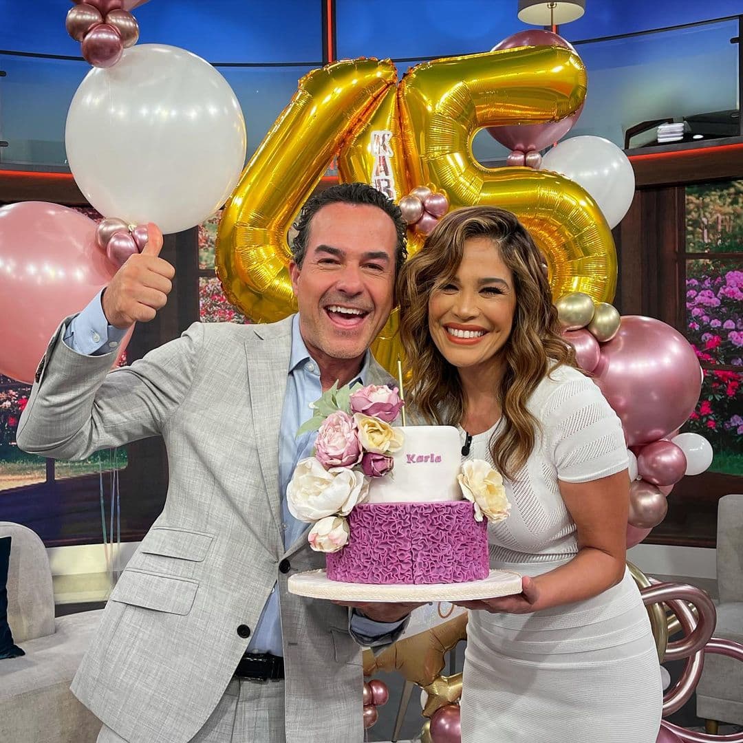 Sus compañeros del show no solo la celebraron en el programa, sino también en sus redes sociales. "21 años de conocernos y celebrar la vida con esa sonrisa", escribió Carlitos en su cuenta de Instagram.