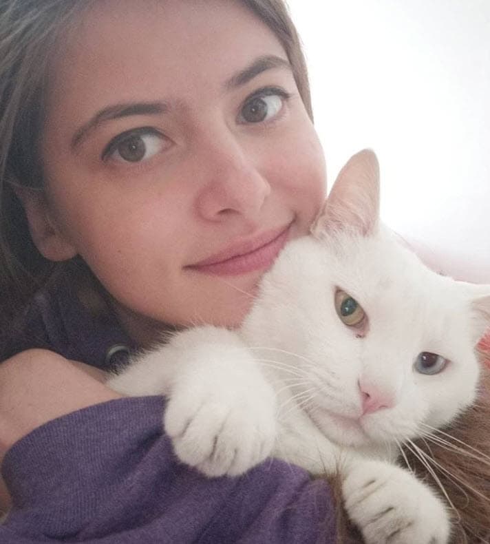 Por ello, no descarta volver en un nuevo melodrama a la televisión, el medio que la vio nacer como artista. 
<br>