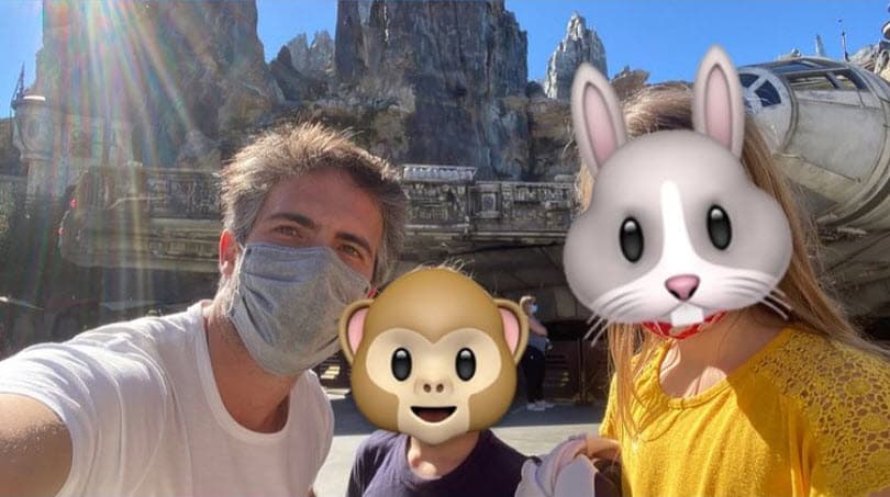 Osvaldo tiene dos hijos pero poco se sabe sobre ellos porque los mantiene lejos del ojo público, al igual que la identidad de la madre. En las ocasiones en las que el actor publica una fotografía de sus pequeños en redes sociales siempre les cubre el rostro.