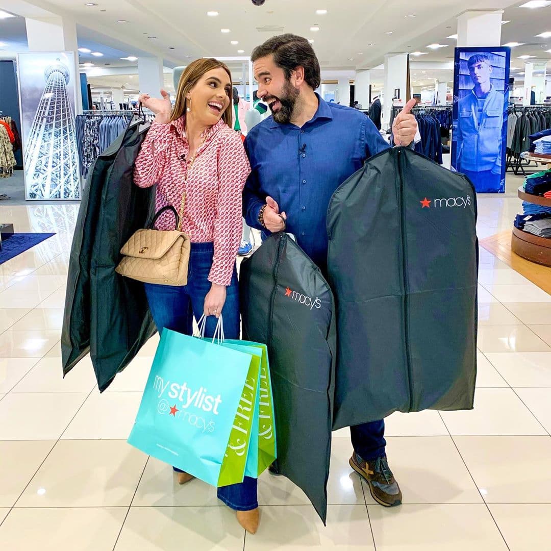 Lo de esta semana fue la moda. Andrea y Albert se fueron de compras, aprovechando que nuestro meteorólogo ha perdido más de 30 libras con su esfuerzo y dedicación.
