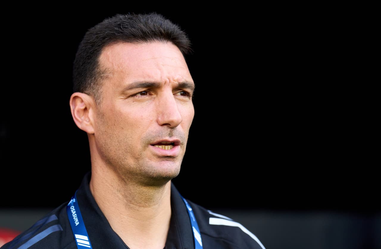 Scaloni aprovechó el duelo para hacer algunos experimentos, como Mac Alister de pivote.