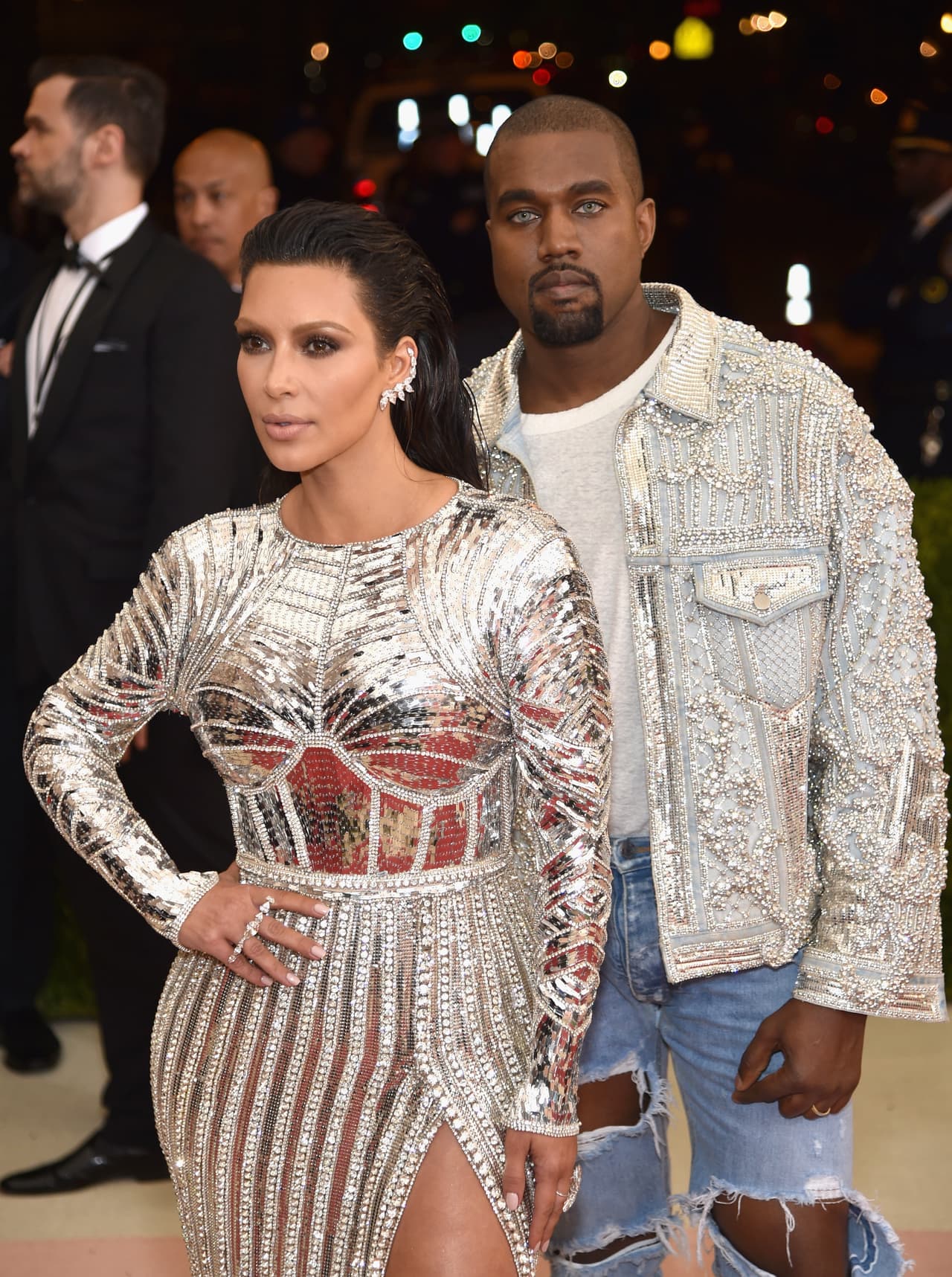 En 2016 Kim asistió a la fiesta temática 'Manus x Machina: Fashion in An Age Of Technology' de la Gala Met con un diseño metálico de Balmain.