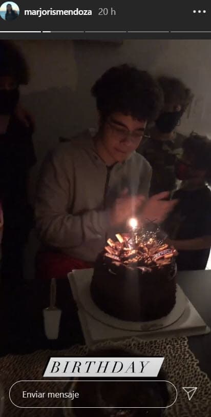 Nacho llegó para compartir una fecha muy especial, pues ese día 
<b>su primogénito celebró 16 años</b> y le organizaron una reunión familiar.
<br>