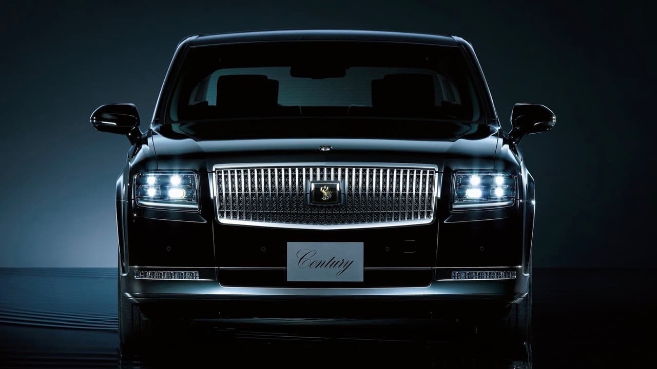 El Toyota Century está propulsado un 
<b>tren motriz híbrido</b> constituido por un V8 de 5.0 litros combinado con dos motores eléctricos que produce una potencia total de 
<b>425 caballos de fuerza</b>. Algunos de ustedes reconocerán este combo como el mismo usado por el Lexus LS600h de la generación anterior.