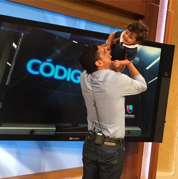 El lado paternal de Orlando Segura nos encanta, pero aún más las caritas de Baby Joshua.