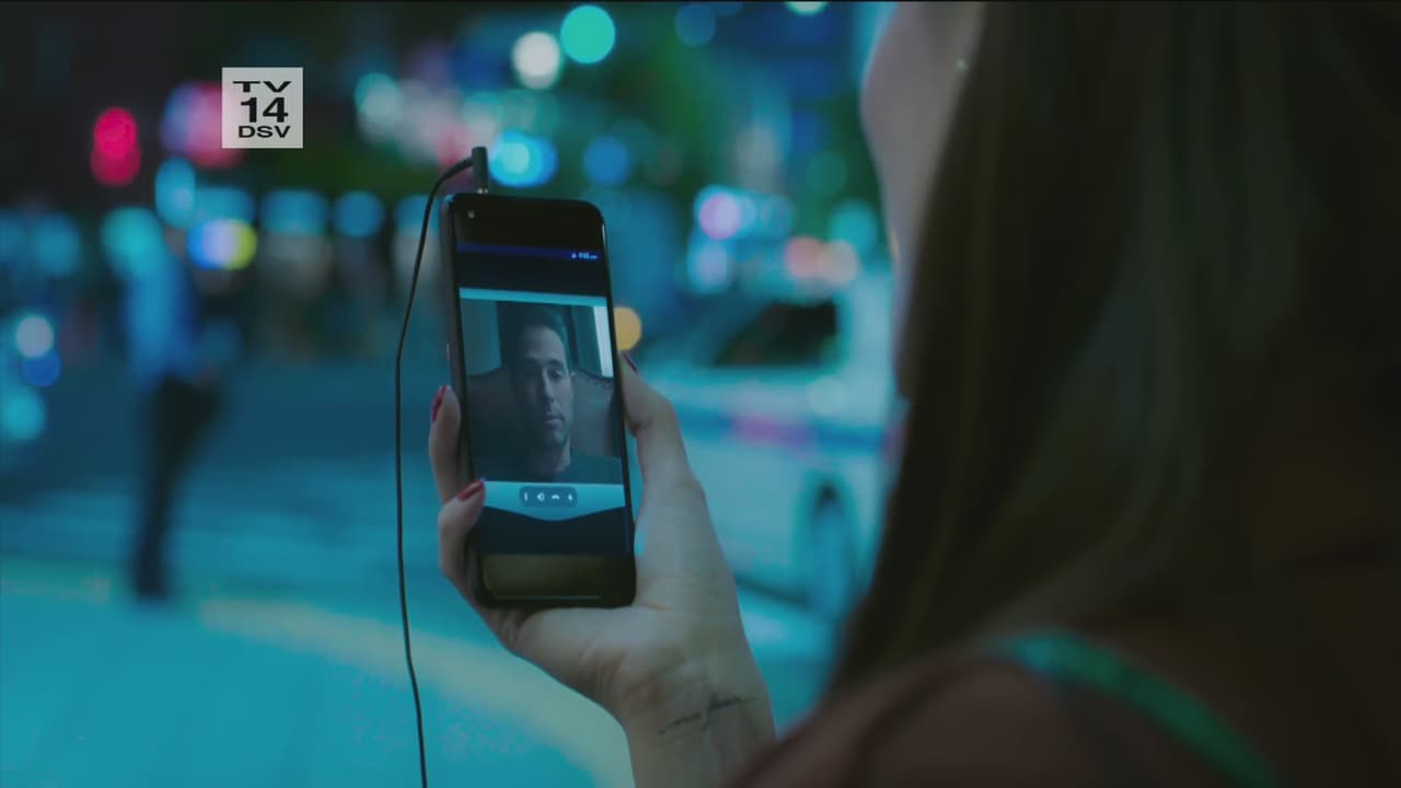 Ella accedió, sin embargo, Miguel descubrió que los turbios negocios del abuelo pueden poner en peligro a lo que más ama.