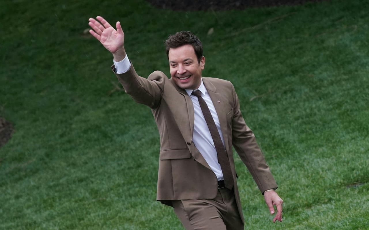 El presentador y comediante Jimmy Fallon participó de la fiesta.