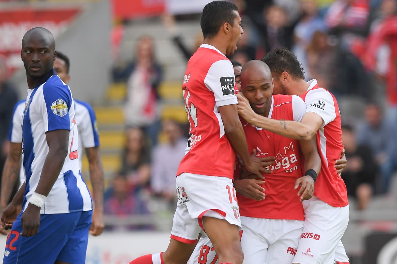 Sin embargo, ya al minuto 5 del primer tiempo Wilson Eduardo anotó el primer gol de Braga en el partido.