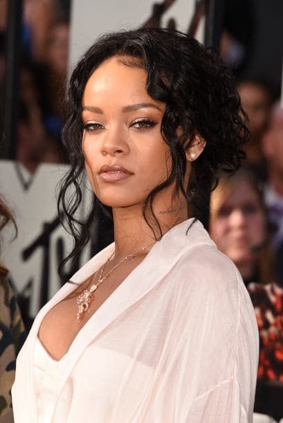 Aunque no sonrió mucho que digamos... como Nicki Minaj. Mira aquí los videos más chismosos.