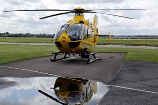 El príncipe William pilotará ambulancias aéreas