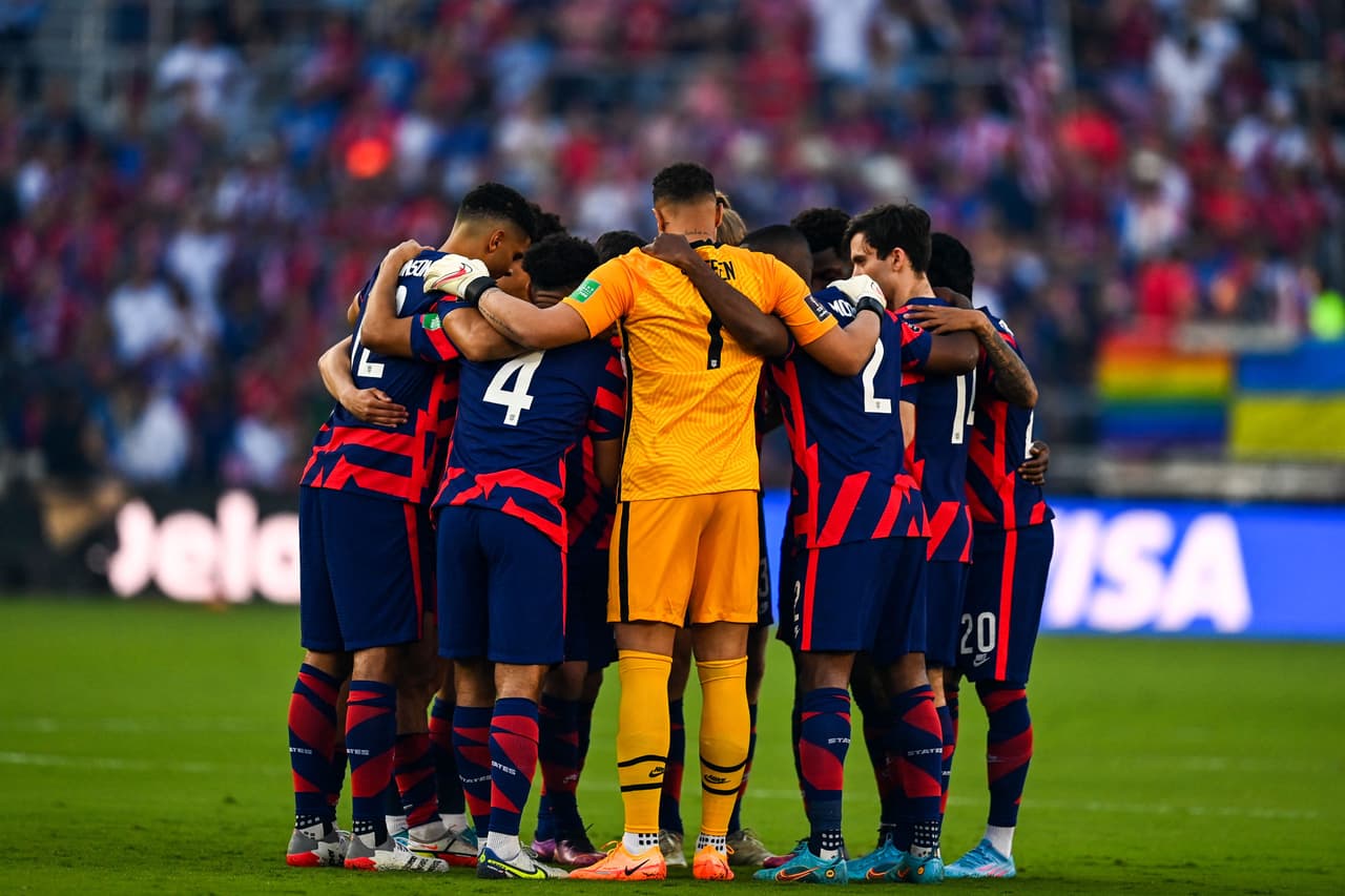 Con gran actuación de Christian Pulisic, la selección de Estados Unidos le pasó por encima a Panamá, lo eliminó y puso pie y medio en Qatar 2022 en lo que sería su regreso a una Copa del Mundo.