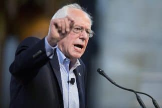 Bernie Sanders pide a demócratas que se opongan a junta de supervisión para Puerto Rico