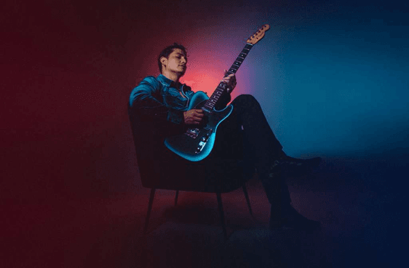 Fehr Rivas abre una nueva etapa con “280gr”, una power ballad que convierte el amor en resistencia