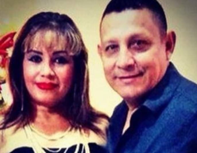 La familia que conformaron los Sarabia fue marcada por la tragedia, cuando Alma Delia, esposa del músico, fue implicada en el asesinato del mismo...